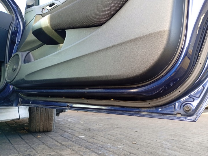 HONDA CIVIC 8 VIII UFO TYPE AVEC 05-11 PORTES DROIT AVANT CODE B536P