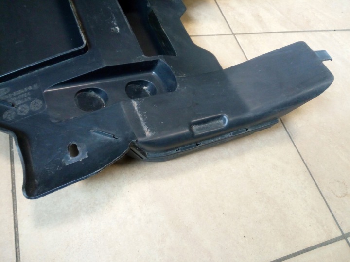PROTECTION SUPÉRIEURE MOTEUR SUR MOTEUR FORD FOCUS I MK1 XS40-6C646-B ORIGINAL