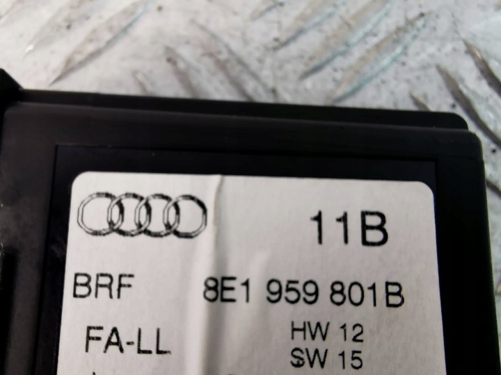 PETIT MOTEUR VITRES PORTES AVANT CÔTÉ GAUCHE AUDI A4 B6 8E 8H 8E1959801B