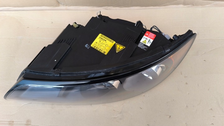 PROJECTEUR GAUCHE PHARE AVANT GAUCHE VOLVO S40 II V50 XÉNON 31335245 EUROPE