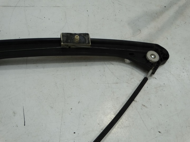MÉCANISME PETIT MOTEUR VITRES GAUCHE AVANT PEUGEOT 5008 II 23R. 9840196980