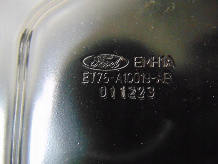 BRODERIE TABLIER GAUCHE AVANT FORD TRANSIT COURIER ET76-A16019-AB