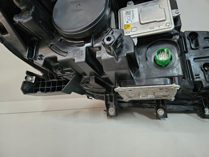 PHARE AVANT GAUCHE GAUCHE AVANT ALFA ROMEO STELVIO XÉNON EUROPE 50559300