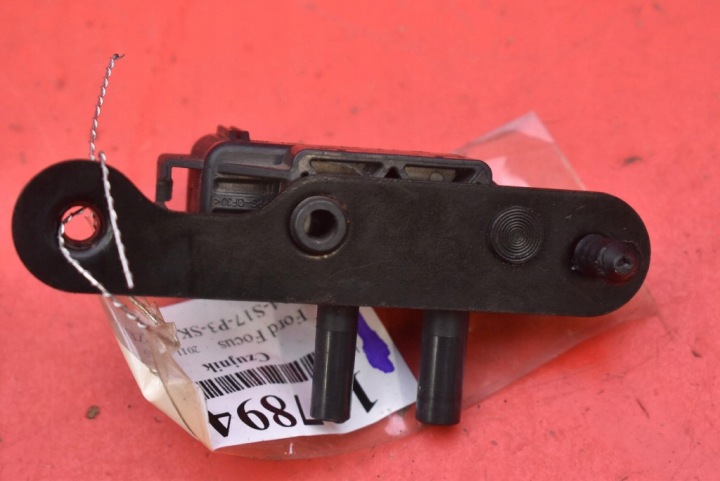 CAPTEUR PRESSION GAZ D'ÉCHAPPEMENT AV61-5L200-AA FORD FOCUS MK3 1.6 TDCI 115 KM 11-15