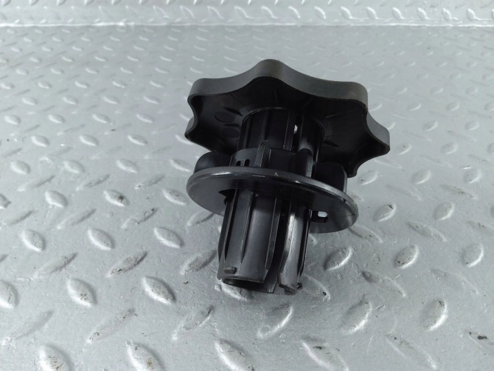VIS ROUES DE RÉSERVE AUDI A8 S8 D4 4H 4H0803899