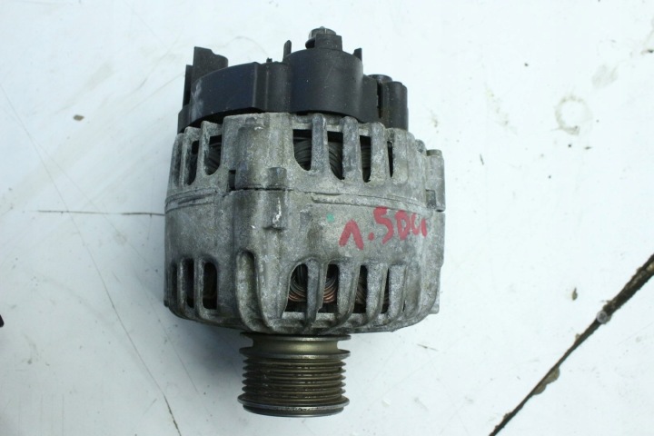 ALTERNATEUR 231001318R RENAULT CLIO IV 1.5 DCI