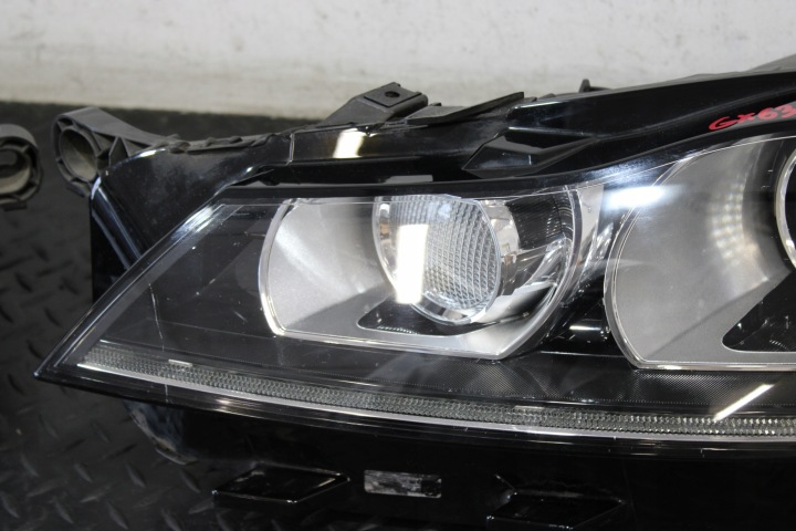 PHARES AVANT JAGUAR F-PACE X761 GX63-13W030-EF GX63-13W029-EF
