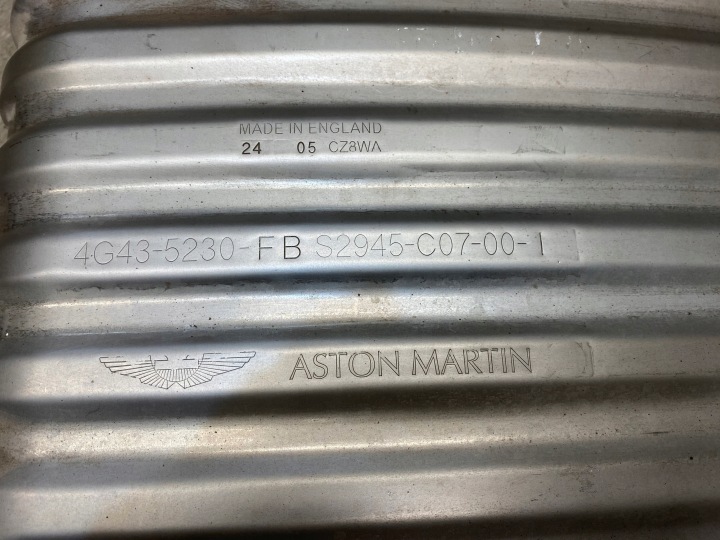 SILENCIEUX ÉCHAPPEMENT BOUCHONS SOUPAPE ASTON MARTIN DB9 5.9 6.0 V12