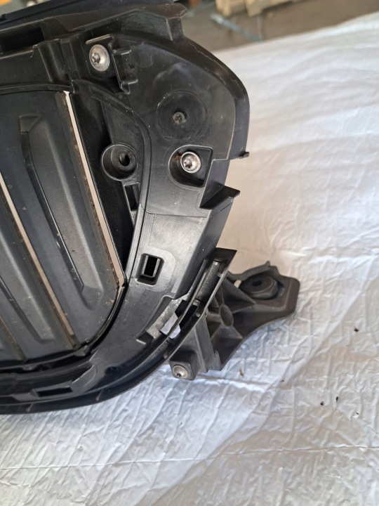 BMW 7497775 G32 GUIDE D'AIR