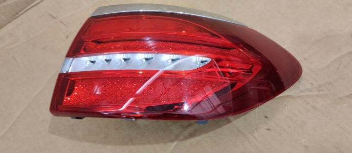 PHARE DROITE ARRIÈRE DROIT ARRIÈRE MERCEDES E CLASSE W213 UNIVERSEL A2139068800