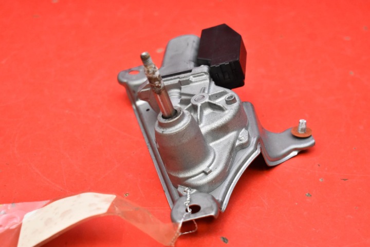 PETIT MOTEUR ESSUIE-GLACES ARRIÈRE 85130-52240 TOYOTA YARIS 3 III 5D HAYON 10-14
