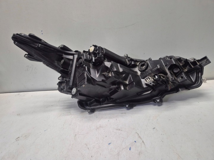 TOYOTA COROLLA E210 E21 ENDOMMAGÉE PHARE GAUCHE AVANT 81150-02T51