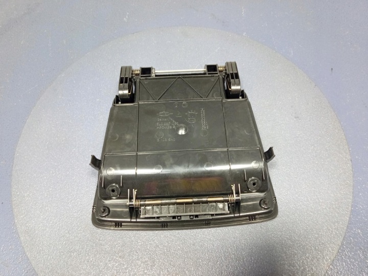 SKODA YETI BOÎTE À GANTS SUPÉRIEUR TABLEAU DE BORD INSTRUMENTATION 5L0857096