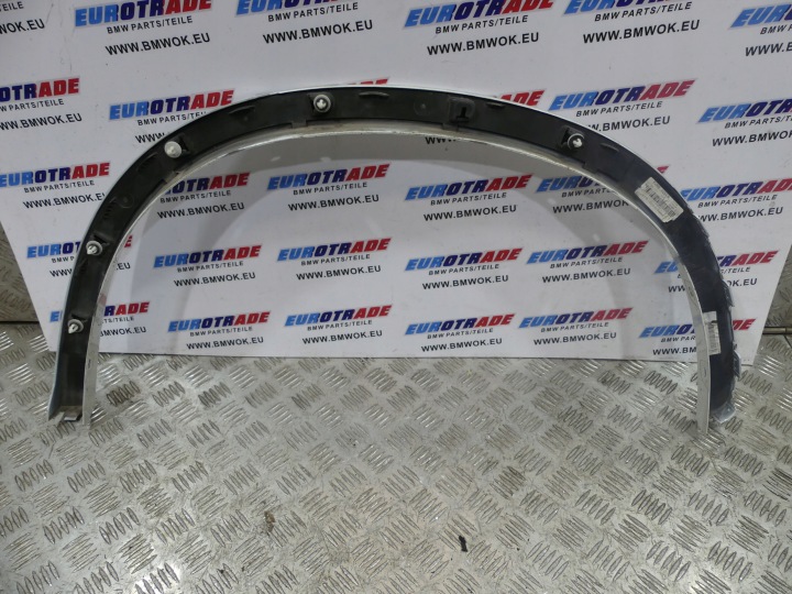 BMW X1 F48 MOULURE PASSAGE DE ROUE ARRIÈRE DROITE MODULE 8059874