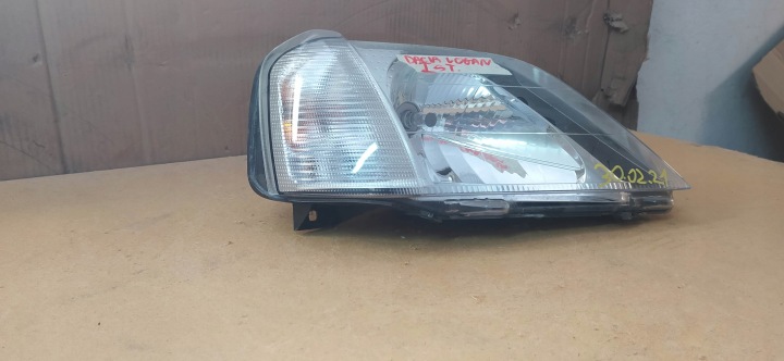 PHARE AVANT DROITE DACIA LOGAN I