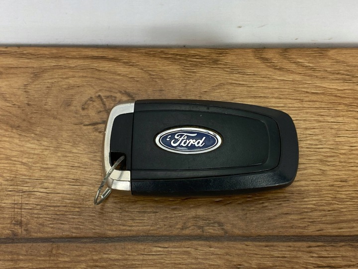 CLÉ FORD ESCAPE IV KUGA MK3 2020+