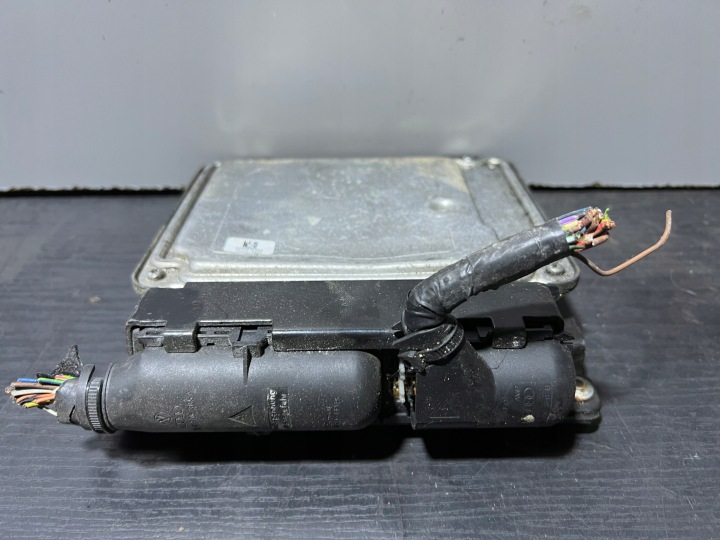 SEAT IBIZA IV 1.9 TDI CONTRÔLEUR ORDINATEUR MOTEUR ECU 03G906013N