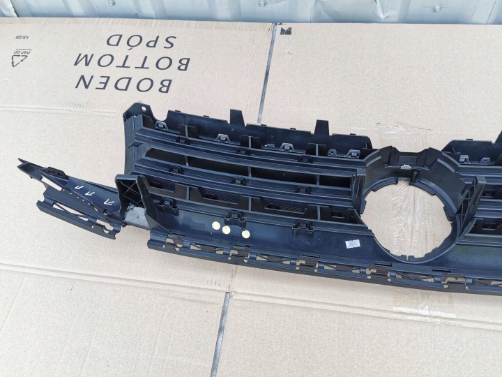 VW CADDY III LIFT 2K5 15- CALANDRE GRILLE B.LADNY CHROME 2K5853653A