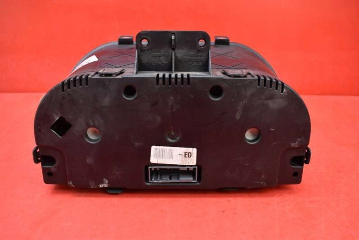 COMPTEUR TABLEAU DE BORD EUROPE FORD FIESTA MK6 1.4 16V 02R