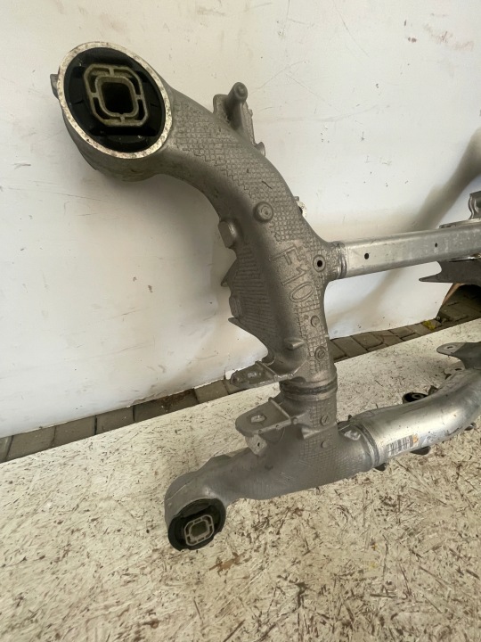 CHÂSSIS CHÂSSIS ARRIÈRE BMW 5 F10 F11 6799103