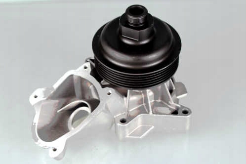 POMPE À EAU BMW E46 320D 01-, E66 730 05-, E53 3.0D