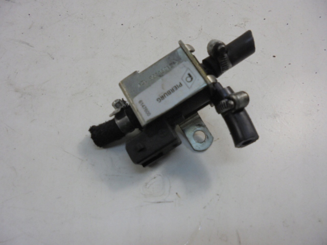 AUDI 80 B4 SOUPAPE PRESSION 1,9TDI 2PCS 6147600 THAU-032B11