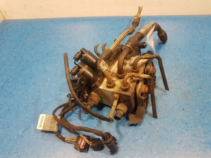 BMW E65 POMPE SUSPENSIONS DYNAMIC 6758704