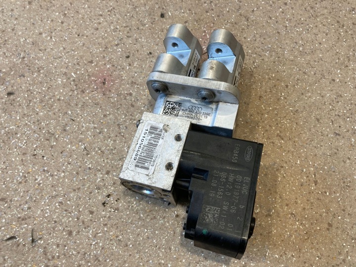 SOUPAPE EXPANSIBLE CLIMATISATION AUDI E-TRON 4KE820339E