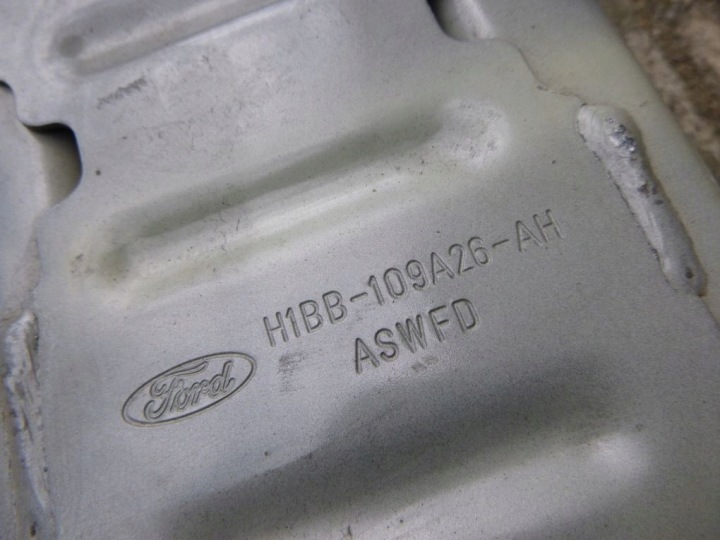 POUTRE PARE-CHOCS AVANT FORD FIESTA MK8
