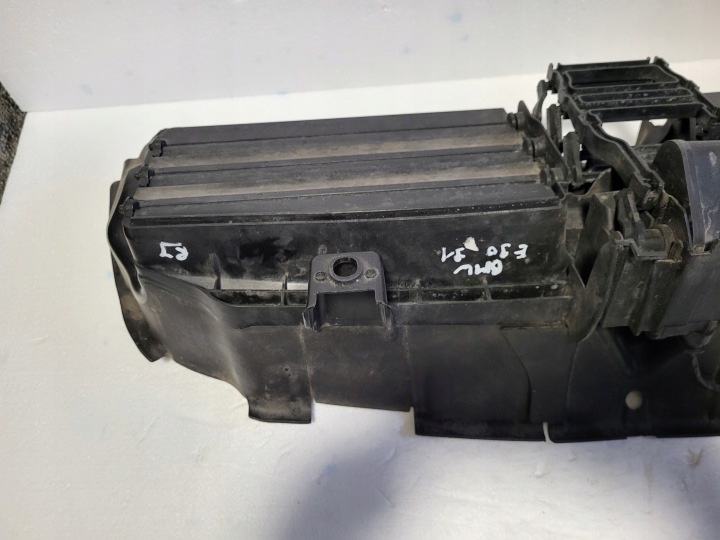 GUIDE D'AIR JALOUSIE BMW 3 E90 E91 7173571