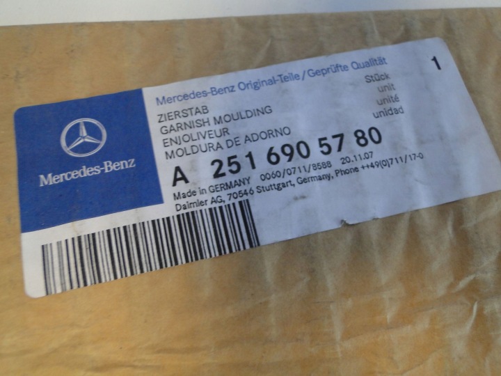 MERCEDES MOULURE CHROME SUR VITRE AVEC ARRIÈRE GAUCHE SUPÉRIEURE R CLASSE W251 251