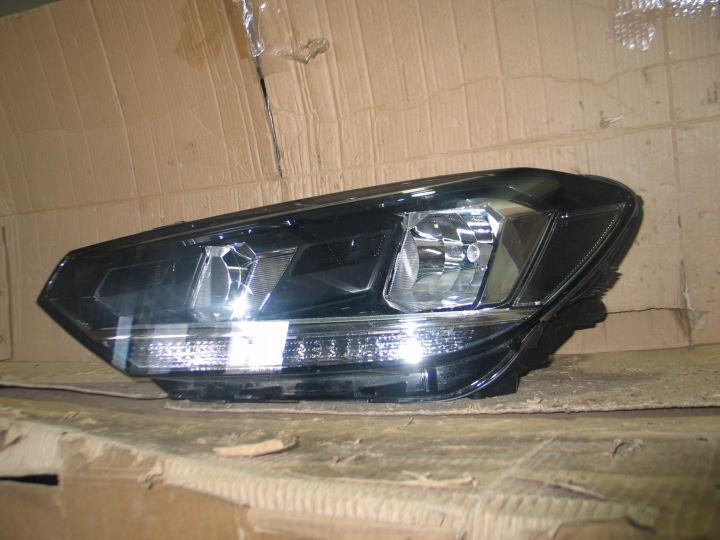 PHARE AVANT AVANT GAUCHE VW TOURAN II 5TB941005C ORDINAIRE