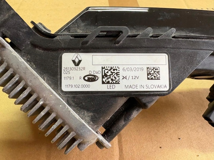 PHARE DROITE AVANT AVANT RENAULT ESPACE V 5 LED FJD 261309232R ORIGINAL