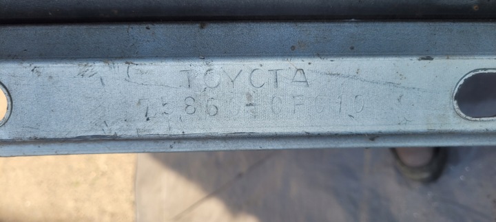 TOYOTA VERSO SEUIL GAUCHE MOULURE SEUIL GAUCHE