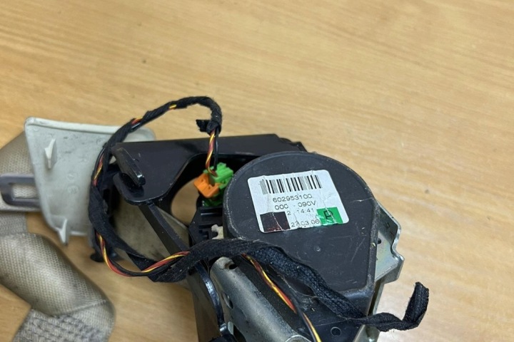 CEINTURE DE SÉCURITÉ ARRIÈRE DROIT MERCEDES-BENZ CLS (C219) 2198600214 3.0L
