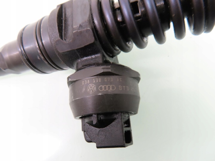 POMPE À INJECTION VW AUDI SEAT SKODA 1.9 TDI 1.4 TDI 038130073AK 0414720038