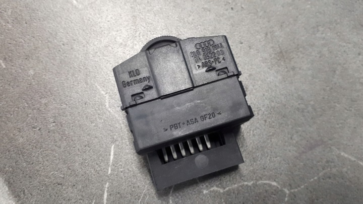 8L0919094A RÉGLAGE ÉCLAIRAGES FEUX AUDI A3