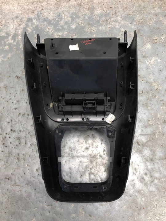 PANNEAU CHÂSSIS TUNNEL CENTRAL VW TIGUAN 5N1863476A