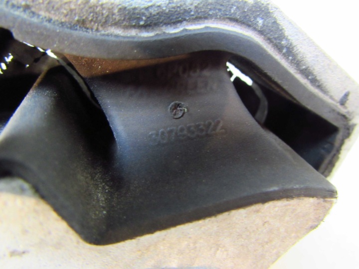 AVANT COUSSIN MOTEUR VOLVO XC60 II (246) 30793322 2.4L DIESEL 140KW