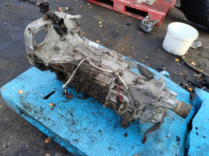 SUBARU LEGACY V 2.0D BOÎTE DE VITESSES MANUELLE TY756W1-AAB
