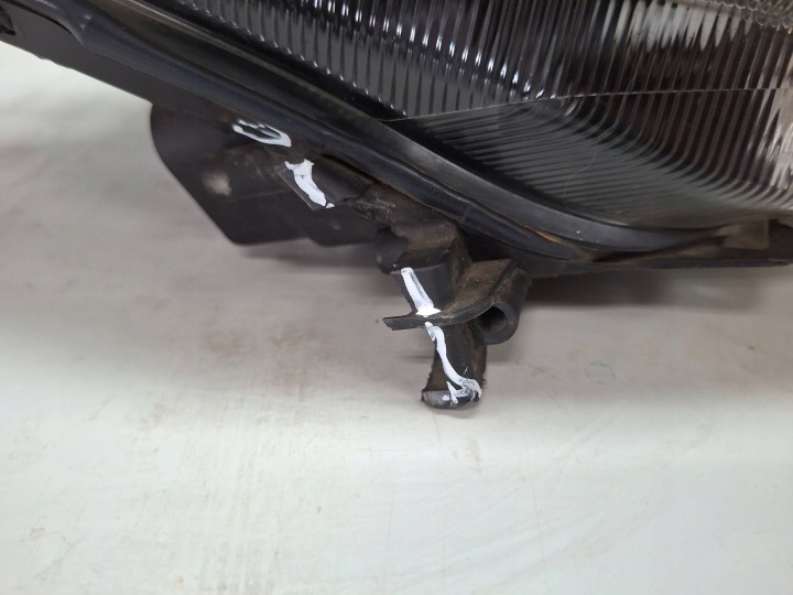 PHARE AVANT DROITE FIAT 500L 2012-