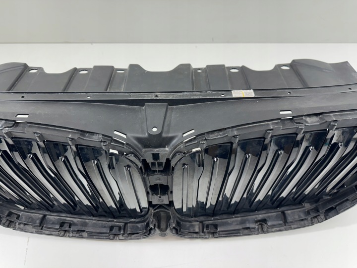 GUIDE D'AIR JALOUSIE BMW X5 G05 22677510