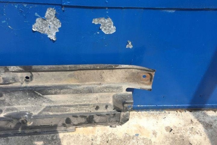 ARRIÈRE CENTRALE PROTECTION CHÂSSIS MERCEDES-BENZ C (W204) A2046100808 2.2L