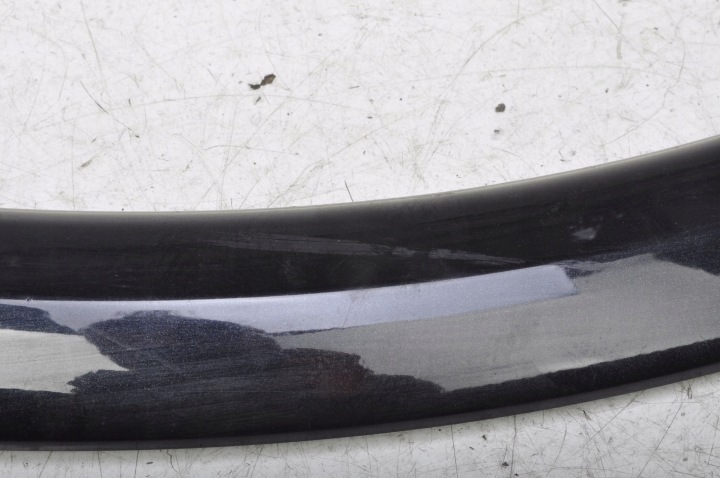 VOLVO C30 REVÊTEMENT GARDE-BOUE GAUCHE ARRIÈRE 30779140
