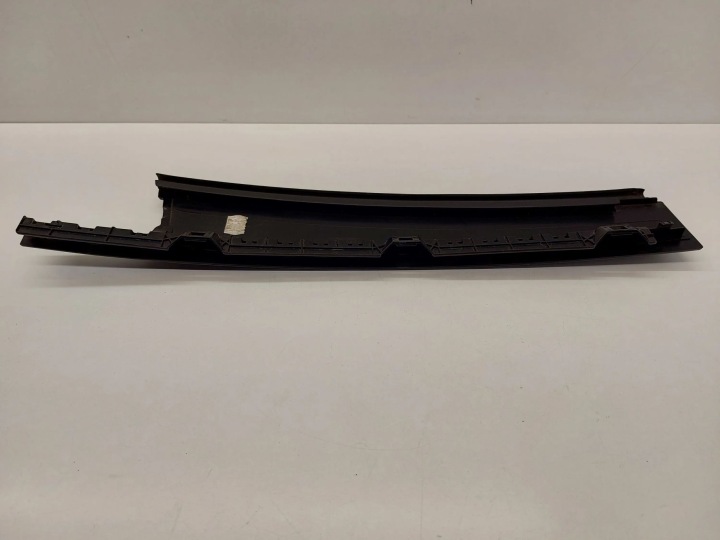 VOLKSWAGEN PASSAT B8 2016 DROITE MOULURE JOINT D'ÉTANCHÉITÉ VITRES PORTES ARRIÈRE