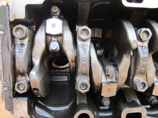 VW SKODA AUDI 1.6 TDI DGT BLOC NU PISTON ARBRE 04LB 04L023AC 04L023AG V640