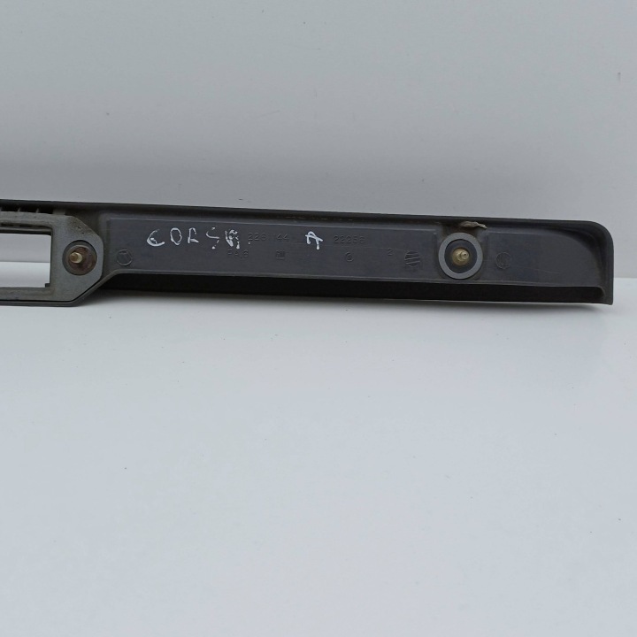 CACHE COUVERCLES DE COFFRE COUVERCLES DE COFFRE OPEL CORSA A 90226144 NR100
