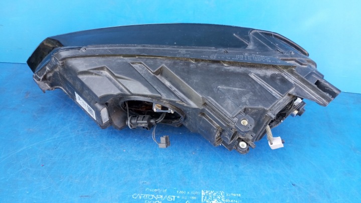 PHARE DROIT AVANT EUROPE PROJECTEUR 5G1941034 VOLKSWAGEN GOLF VII 7 XÉNON