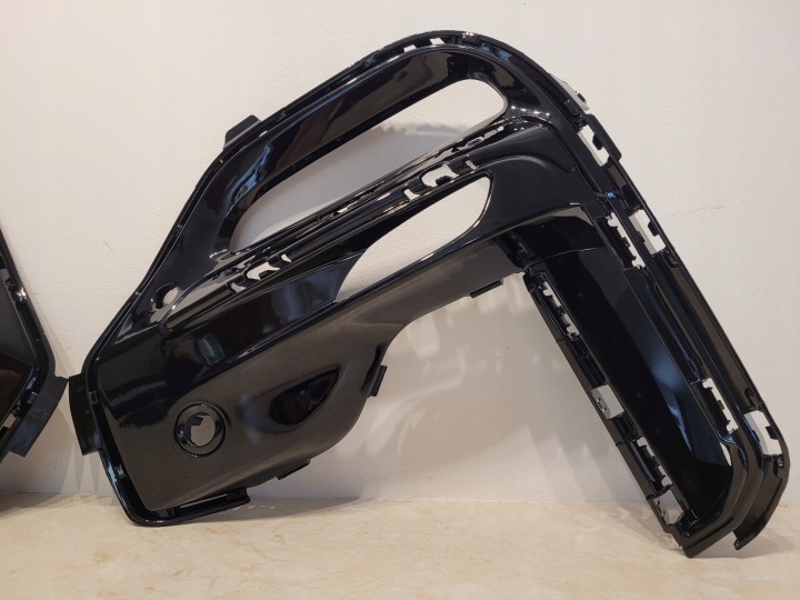 BMW X5 G05 M50 GRILLE PARE-CHOCS DROITE 51118746240