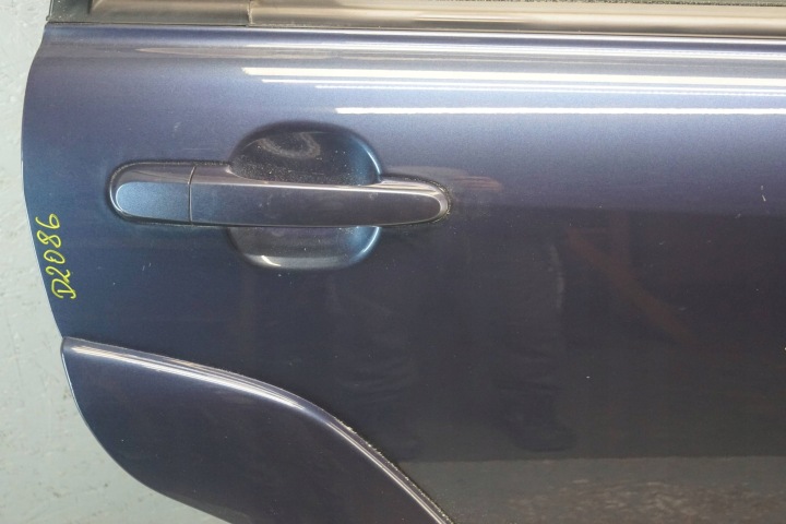 KIA SPORTAGE II LIFT PORTES DROIT ARRIÈRE (D2086)